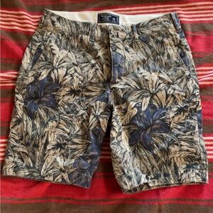 *SOLD ON EBAY* Abercrombie & Fitch Stretch Shorts